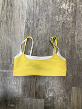 Load image into Gallery viewer, Wilo Sports Bra Size Medium

