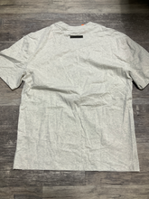 Load image into Gallery viewer, Essentials T-shirt Size Medium
