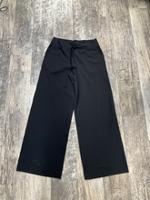 Load image into Gallery viewer, Lululemon Khakis Size XXL
