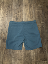 Load image into Gallery viewer, Lululemon Shorts Size Medium
