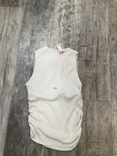 Load image into Gallery viewer, Alo Athletic Top Size Small
