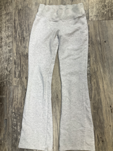 Load image into Gallery viewer, Zara Pants Size Medium
