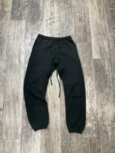 Load image into Gallery viewer, Essentials Khakis Size Small
