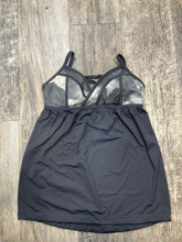 Load image into Gallery viewer, Lululemon Athletic Top Size Small
