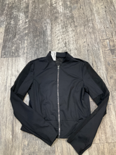 Load image into Gallery viewer, Alo Long Sleeve Top Size Medium
