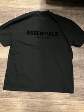 Load image into Gallery viewer, Essentials T-shirt Size Large
