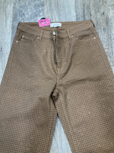 Load image into Gallery viewer, H &amp; M Denim Size 9/10 (30)

