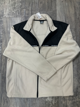 Load image into Gallery viewer, New Balance Sweatshirt Size Extra Large

