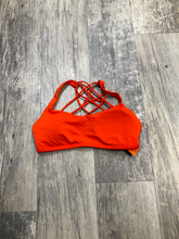 Load image into Gallery viewer, Lululemon Sports Bra Size Medium
