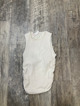 Load image into Gallery viewer, Alo Athletic Top Size Small
