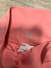 Load image into Gallery viewer, Alo Athletic Pants Size Extra Small

