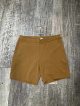 Load image into Gallery viewer, Lululemon Shorts Size Medium

