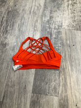Load image into Gallery viewer, Lululemon Sports Bra Size Medium
