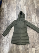 Load image into Gallery viewer, Lululemon Outerwear Size Small
