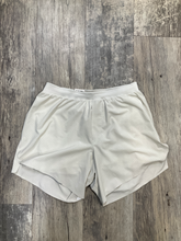 Load image into Gallery viewer, Lululemon Athletic Shorts Size Small
