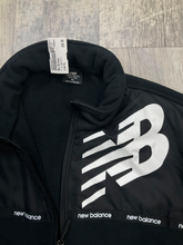 Load image into Gallery viewer, New Balance Sweatshirt Size Extra Large
