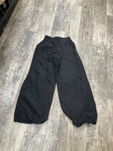 Load image into Gallery viewer, Lululemon Athletic Pants Size Small
