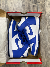Load image into Gallery viewer, Nike Casual Shoes Womens 7
