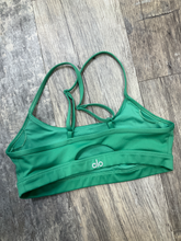 Load image into Gallery viewer, Alo Sports Bra Size Extra Small
