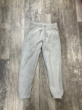 Load image into Gallery viewer, Tna Khakis Size Small
