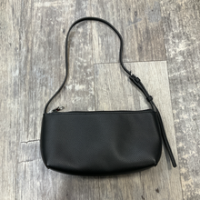 Load image into Gallery viewer, Tommy Hilfiger Purse
