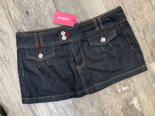 Load image into Gallery viewer, Edikted Short Skirt Size Medium
