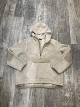 Load image into Gallery viewer, North Face Sweater Size Extra Large
