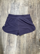 Load image into Gallery viewer, Lululemon Athletic Shorts Size Extra Large
