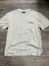 Load image into Gallery viewer, Essentials T-shirt Size Medium
