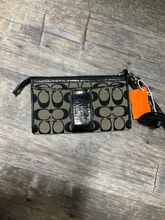 Load image into Gallery viewer, Coach Purse
