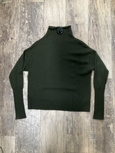 Load image into Gallery viewer, Wilfred Long Sleeve Top Size Medium
