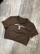 Load image into Gallery viewer, Gym Shark Athletic Top Size Medium
