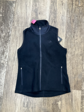 Load image into Gallery viewer, Cutter &amp; Buck Outerwear Size Medium
