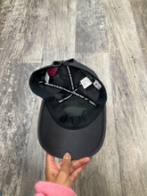 Load image into Gallery viewer, Hat
