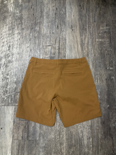 Load image into Gallery viewer, Lululemon Shorts Size Medium
