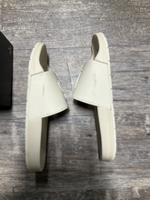 Load image into Gallery viewer, Octobers Very Own Sandals Mens 10
