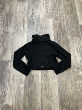 Load image into Gallery viewer, Alo Long Sleeve Top Size xxs
