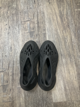 Load image into Gallery viewer, Sandals Mens 10.5
