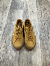 Load image into Gallery viewer, Puma Casual Shoes Womens 8
