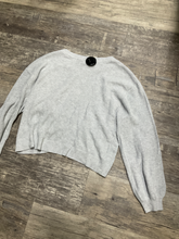 Load image into Gallery viewer, Lululemon Sweater Size Small
