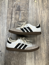 Load image into Gallery viewer, Adidas Casual Shoes Womens 5

