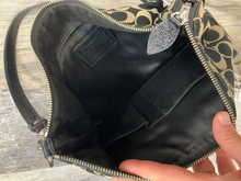 Load image into Gallery viewer, Coach Purse
