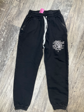 Load image into Gallery viewer, Khakis Size Small
