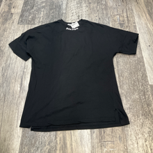 Load image into Gallery viewer, T-shirt Size Large
