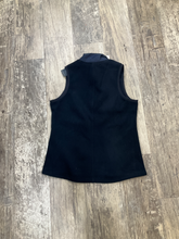 Load image into Gallery viewer, Cutter &amp; Buck Outerwear Size Medium
