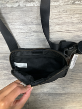 Load image into Gallery viewer, Lululemon Purse
