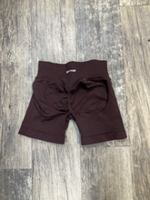 Load image into Gallery viewer, Athletic Shorts Size Small
