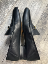 Load image into Gallery viewer, Coach Dress Shoes Womens 7
