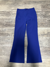 Load image into Gallery viewer, Lululemon Khakis Size Large
