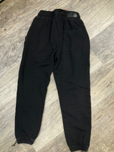 Load image into Gallery viewer, Khakis Size Small
